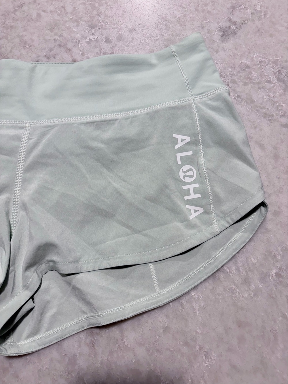 Lululemon Hawaii Aloha Speed Up Shorts - Mint Green / Size 6 NWT Rare